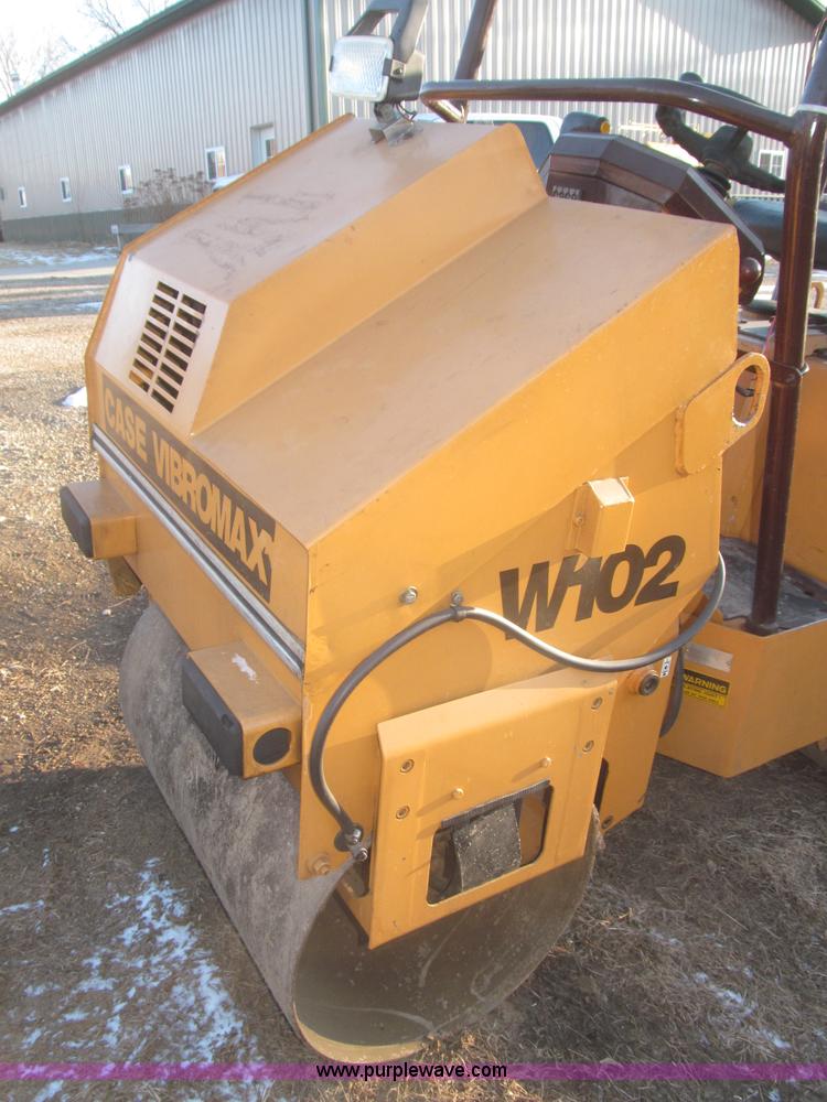image for item F7254 Case VibroMax W102 articulated smooth drum roller
