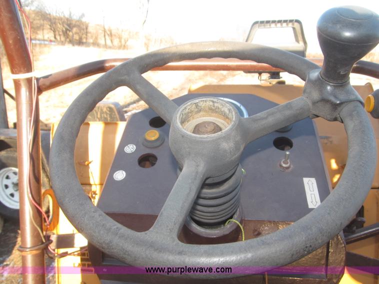 image for item F7254 Case VibroMax W102 articulated smooth drum roller