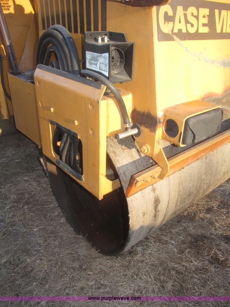 image for item F7254 Case VibroMax W102 articulated smooth drum roller