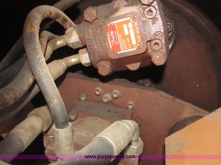 image for item F7254 Case VibroMax W102 articulated smooth drum roller