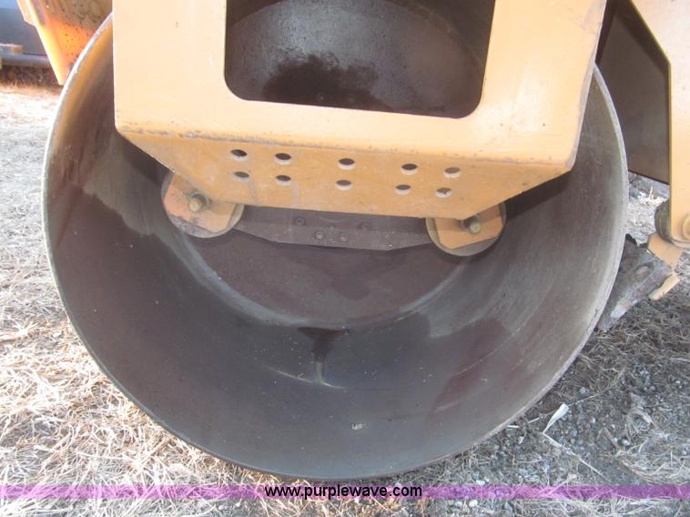 image for item F7254 Case VibroMax W102 articulated smooth drum roller