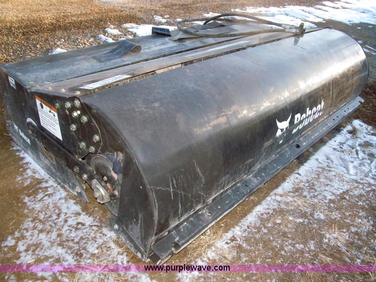 image for item F7255 2011 Bobcat 84" sweeper bucket broom