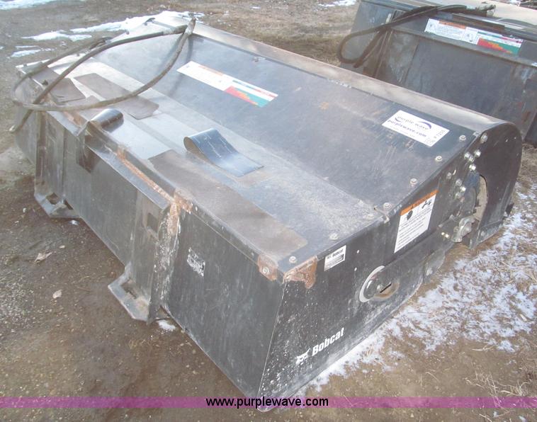 image for item F7255 2011 Bobcat 84" sweeper bucket broom