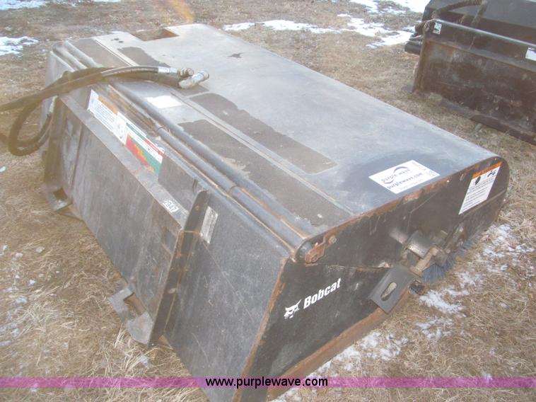 image for item F7256 2008 Bobcat 72" sweeper bucket broom