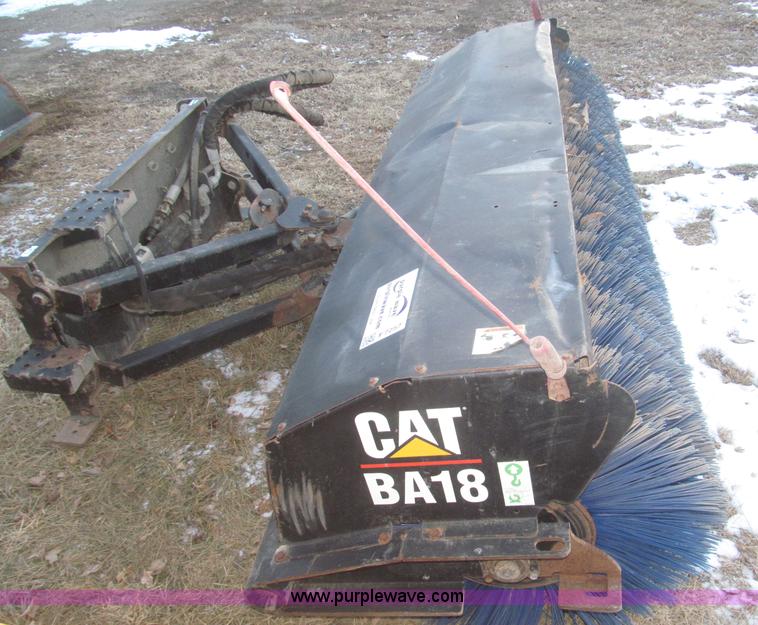 2004 Caterpillar BA18 84" angle broom in Missouri Valley, IA Item