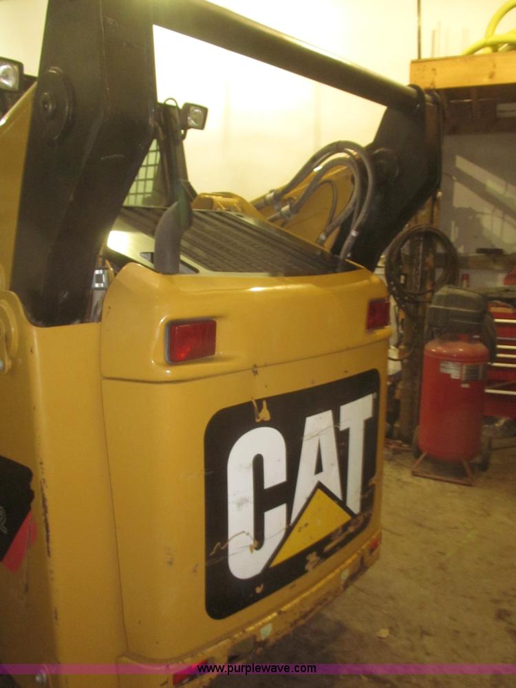 image for item F7258 2010 Caterpillar 252B Series 2 skid steer