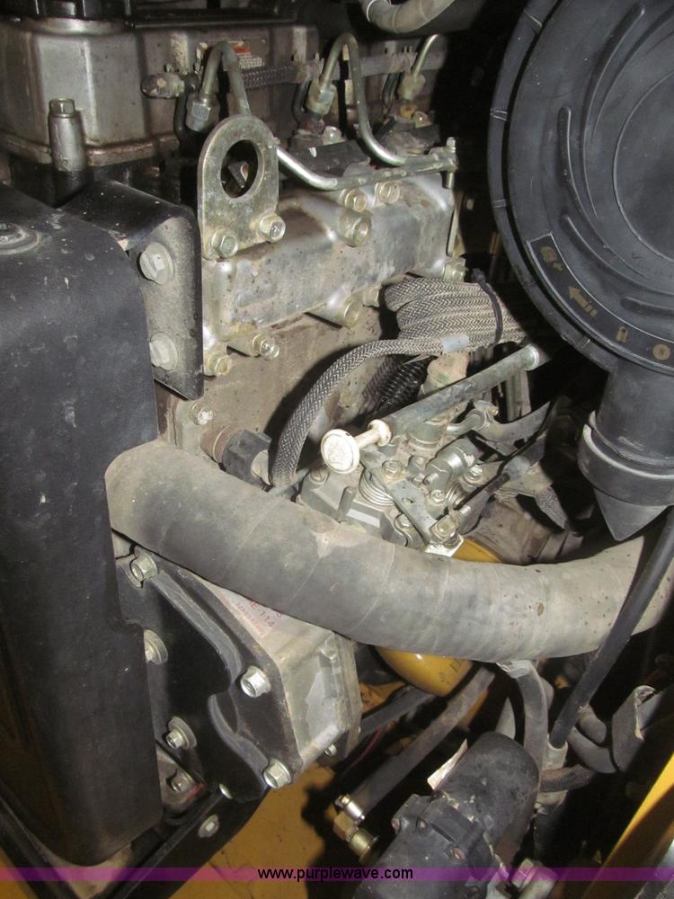 image for item F7258 2010 Caterpillar 252B Series 2 skid steer