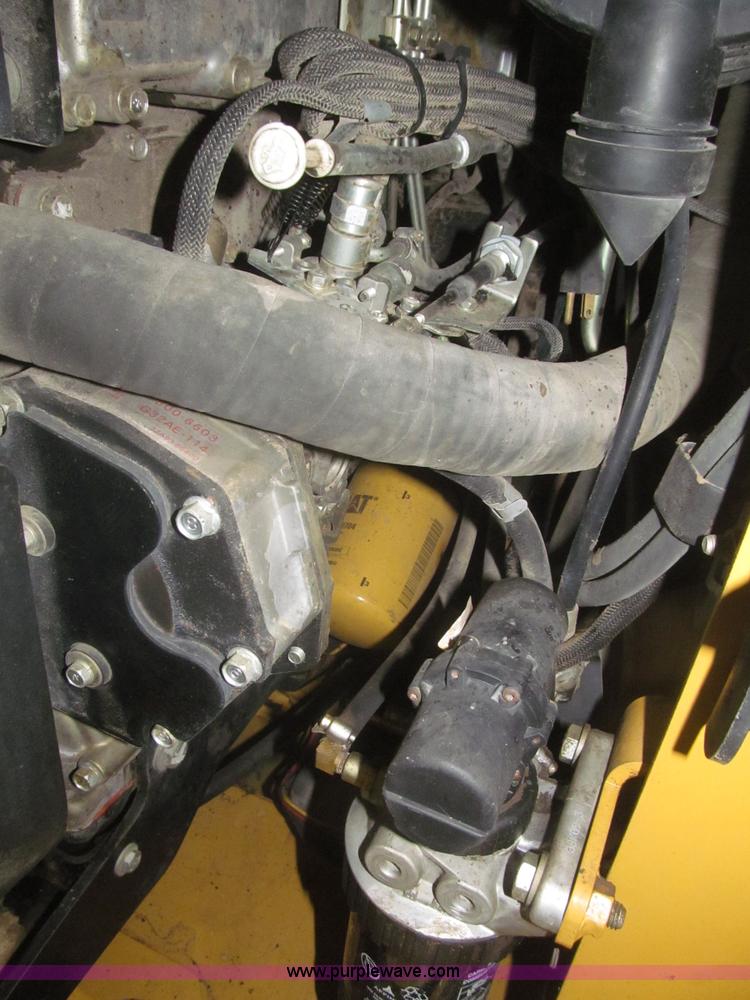 image for item F7258 2010 Caterpillar 252B Series 2 skid steer