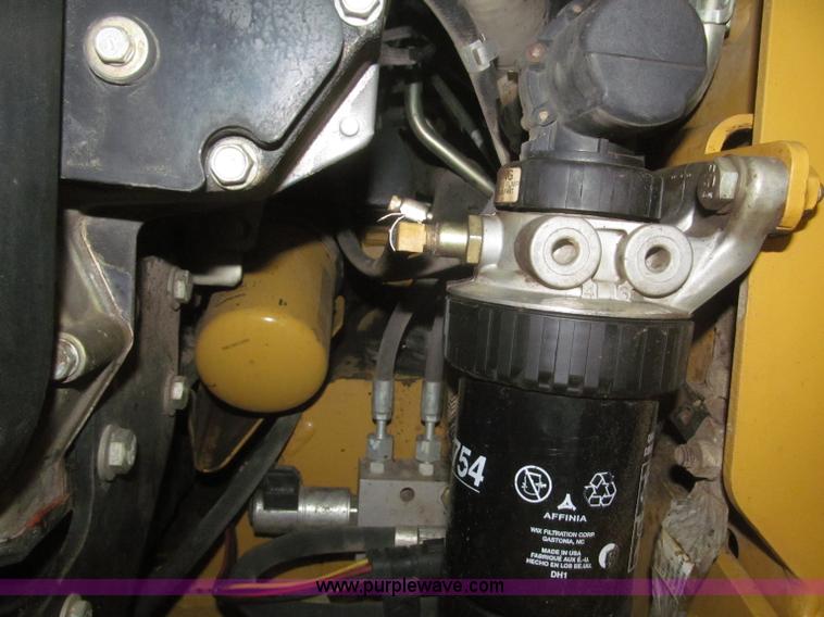 image for item F7258 2010 Caterpillar 252B Series 2 skid steer