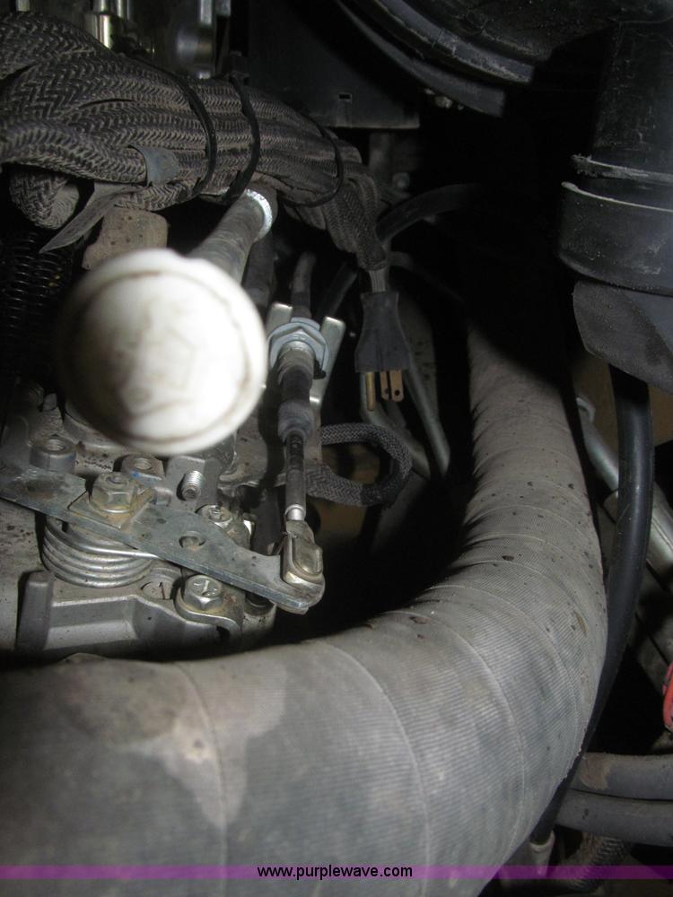 image for item F7258 2010 Caterpillar 252B Series 2 skid steer