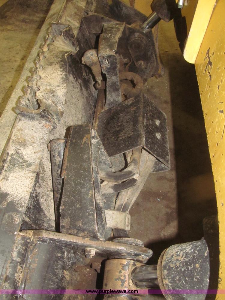 image for item F7258 2010 Caterpillar 252B Series 2 skid steer