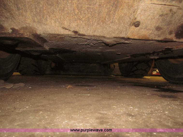 image for item F7258 2010 Caterpillar 252B Series 2 skid steer