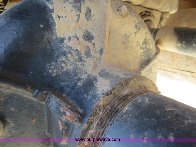 image for item F8171 2005 International 4200 water truck