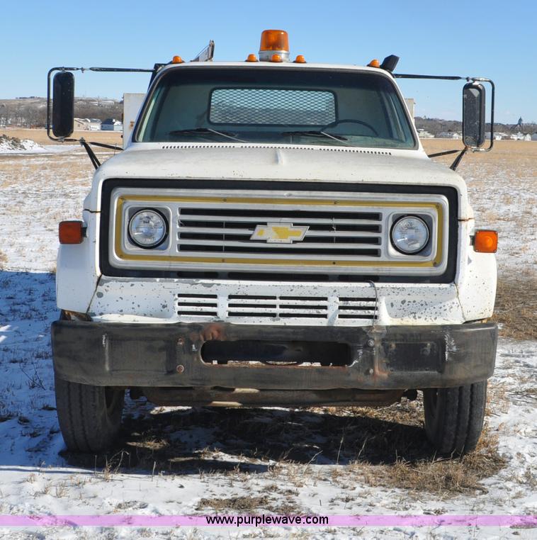 image for item G6386 1984 Chevrolet C70 service truck