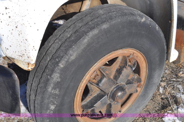 image for item G6386 1984 Chevrolet C70 service truck