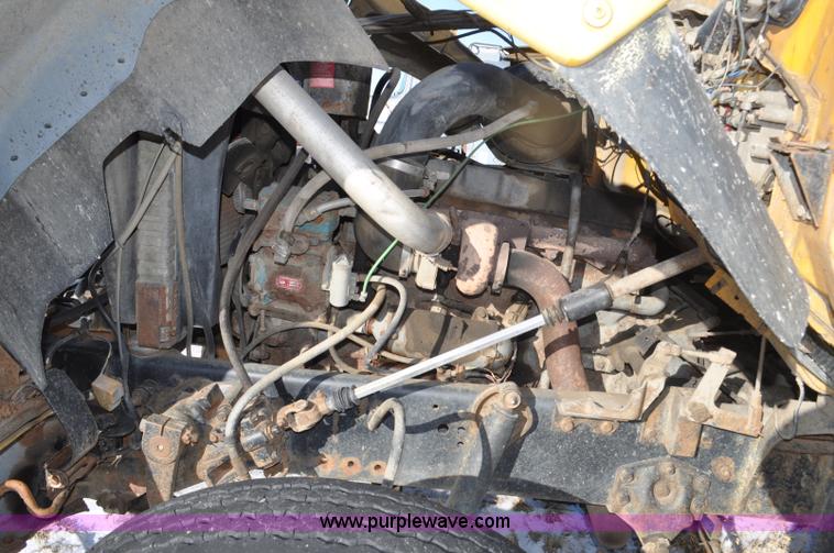 image for item G6390 1988 Ford LT8000 dump truck