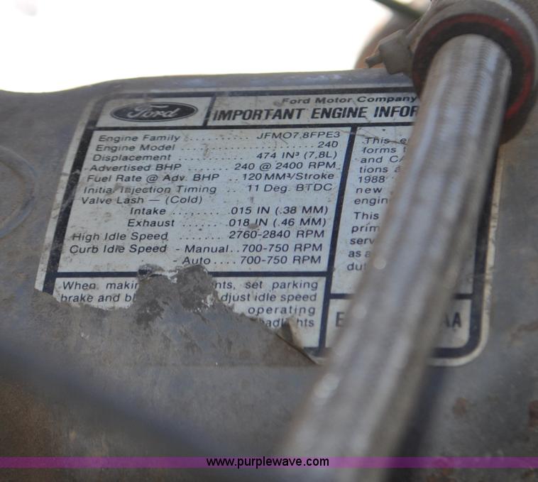 image for item G6390 1988 Ford LT8000 dump truck