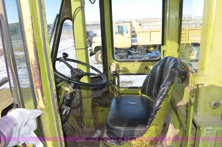 image for item G6391 1973 Terex 72-41 AA loader