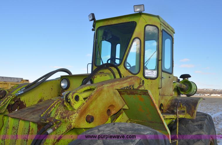 image for item G6391 1973 Terex 72-41 AA loader