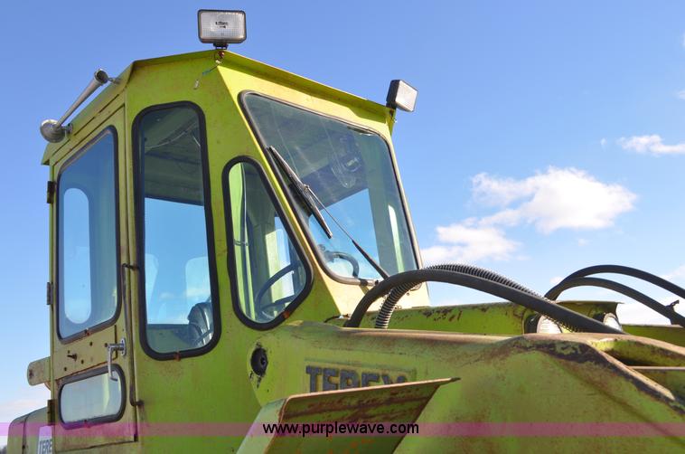 image for item G6391 1973 Terex 72-41 AA loader
