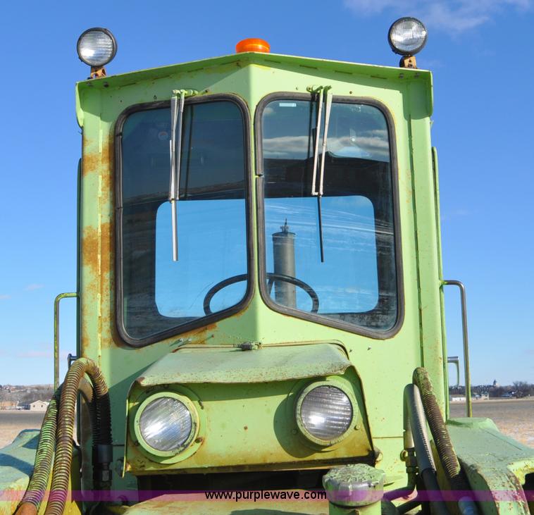 image for item G6392 1976 Terex 72-31 AA loader