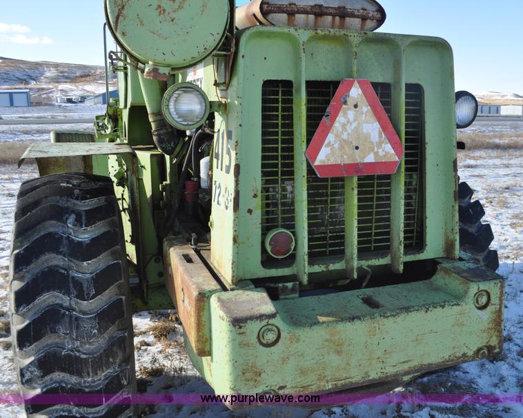 image for item G6392 1976 Terex 72-31 AA loader