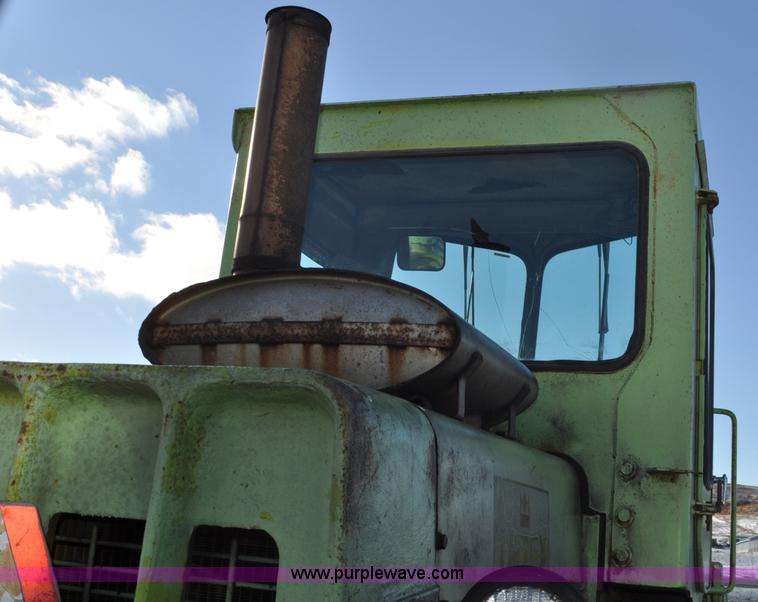 image for item G6392 1976 Terex 72-31 AA loader