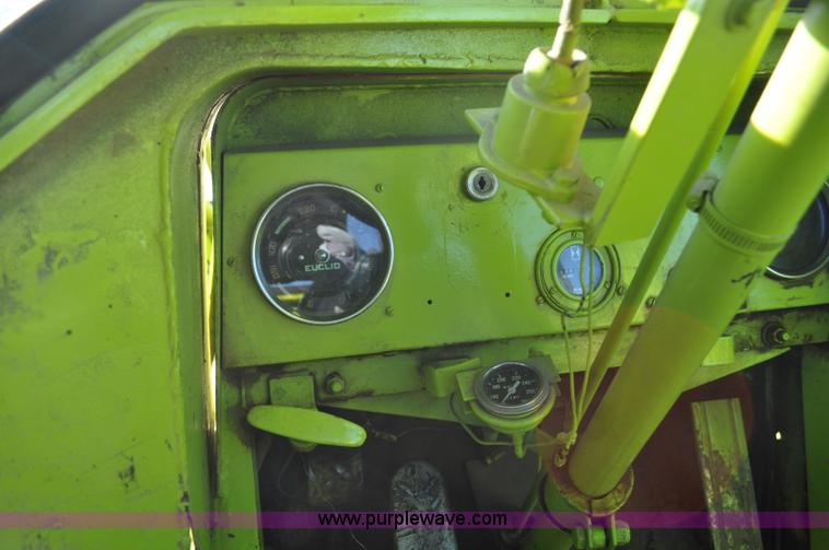 image for item G6393 1969 Terex 72-21 AA loader