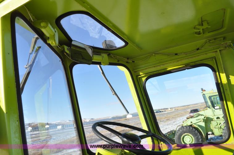 image for item G6393 1969 Terex 72-21 AA loader