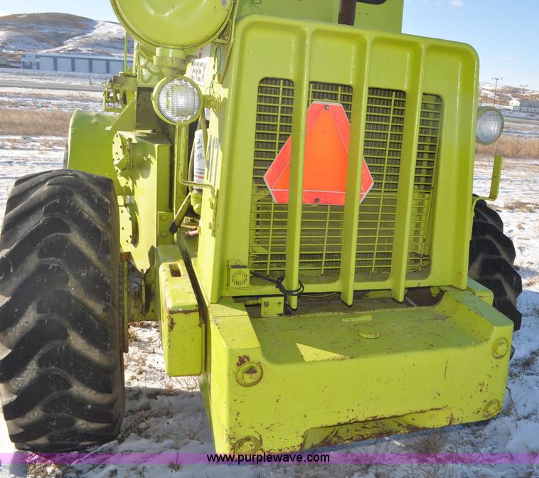 image for item G6393 1969 Terex 72-21 AA loader