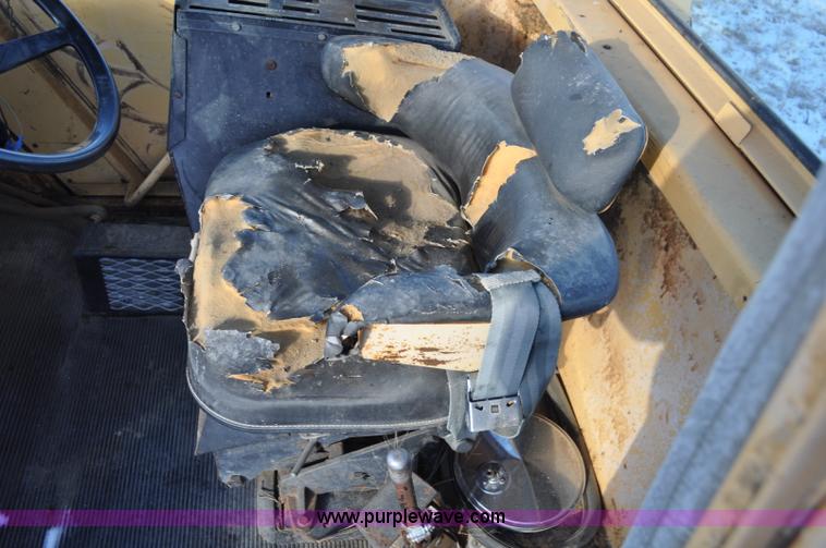 image for item G6394 1973 Case 2470 4WD tractor