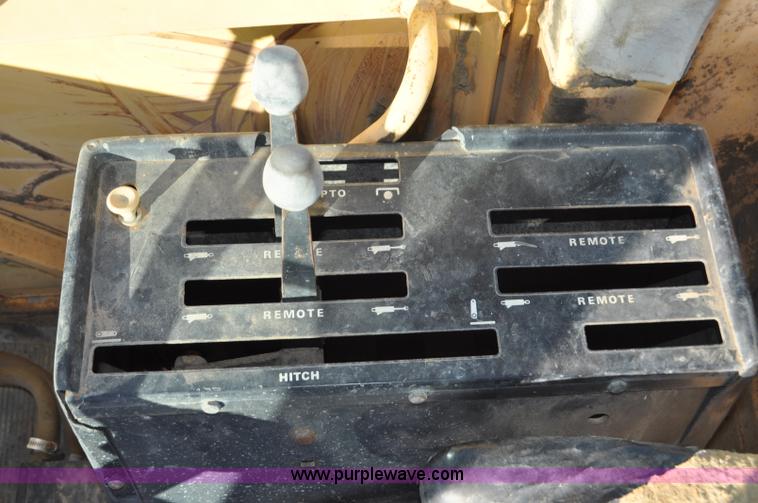 image for item G6394 1973 Case 2470 4WD tractor