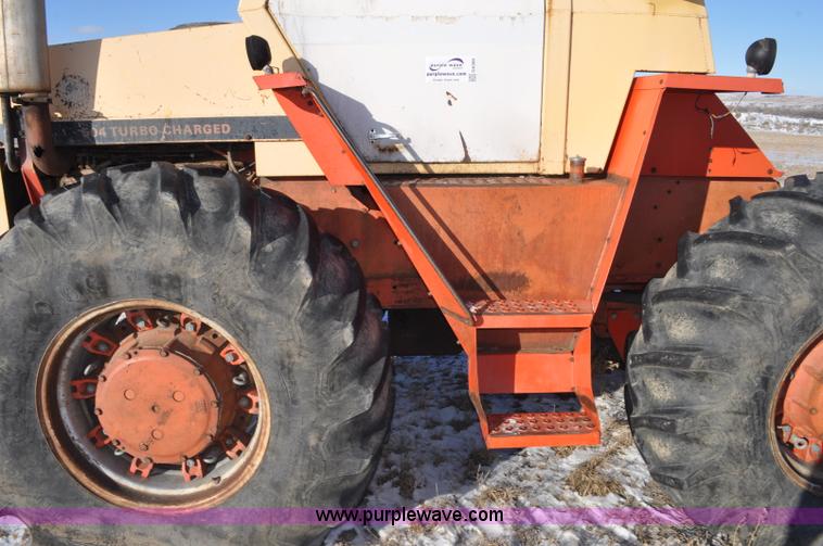 image for item G6394 1973 Case 2470 4WD tractor