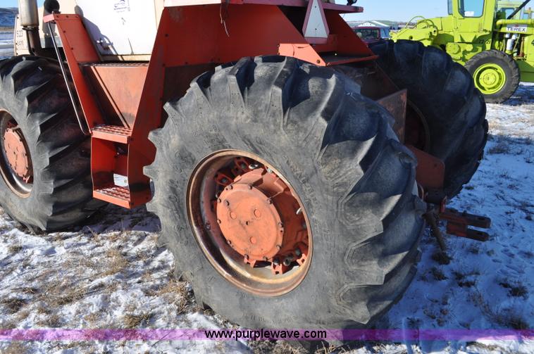 image for item G6394 1973 Case 2470 4WD tractor