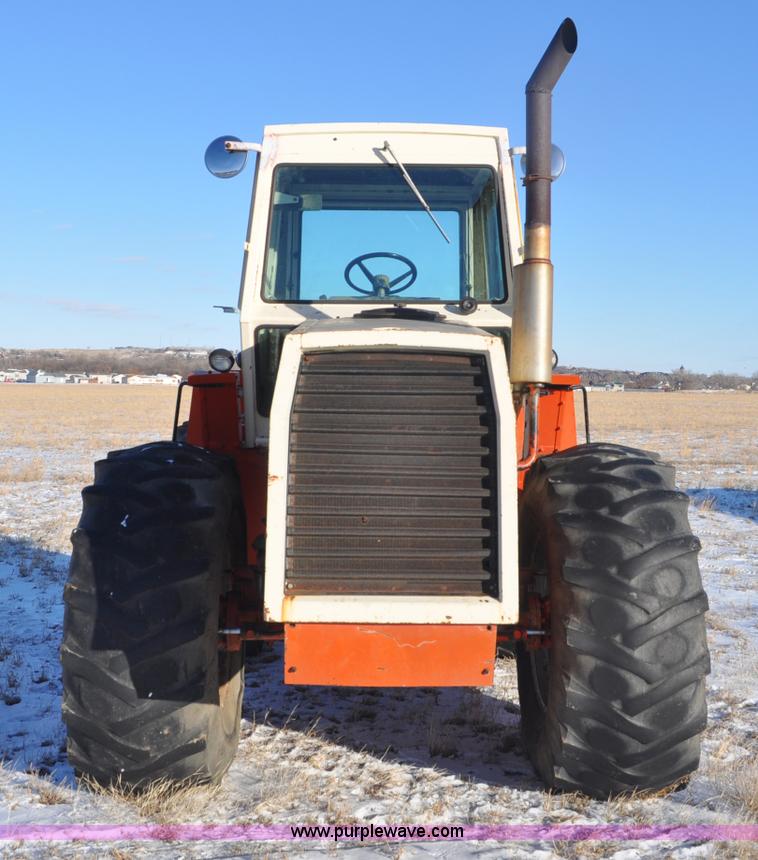 image for item G6396 1975 Case 2470 4WD tractor