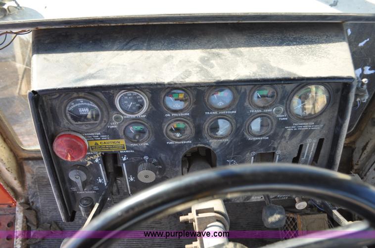 image for item G6396 1975 Case 2470 4WD tractor