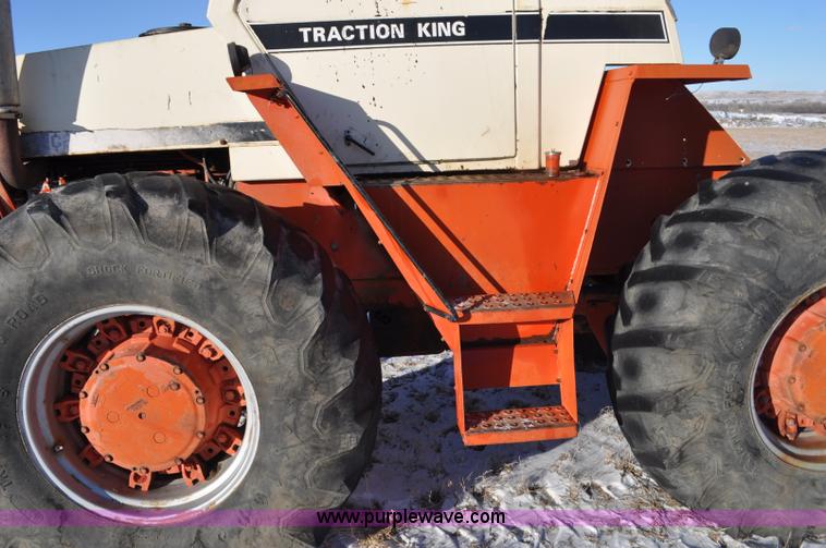 image for item G6396 1975 Case 2470 4WD tractor