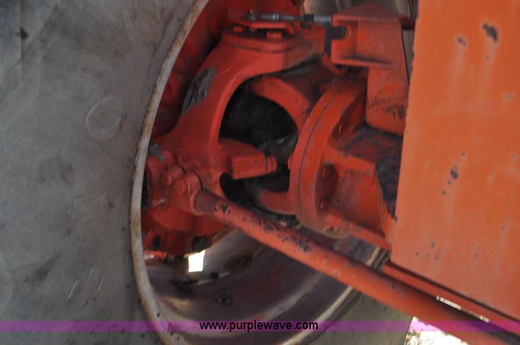 image for item G6396 1975 Case 2470 4WD tractor