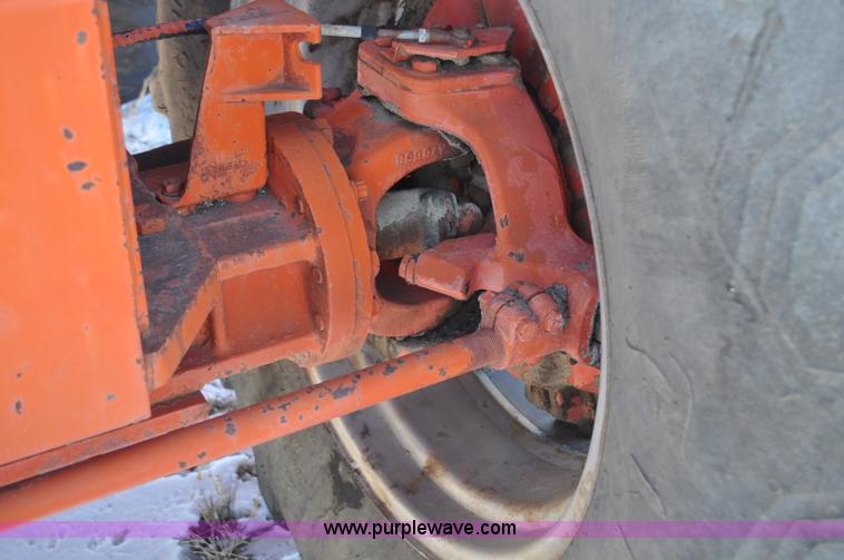 image for item G6396 1975 Case 2470 4WD tractor