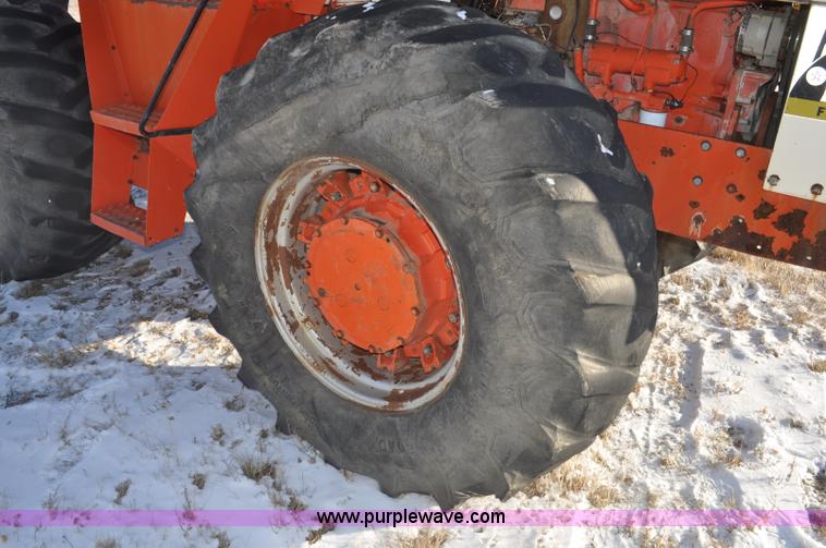 image for item G6396 1975 Case 2470 4WD tractor