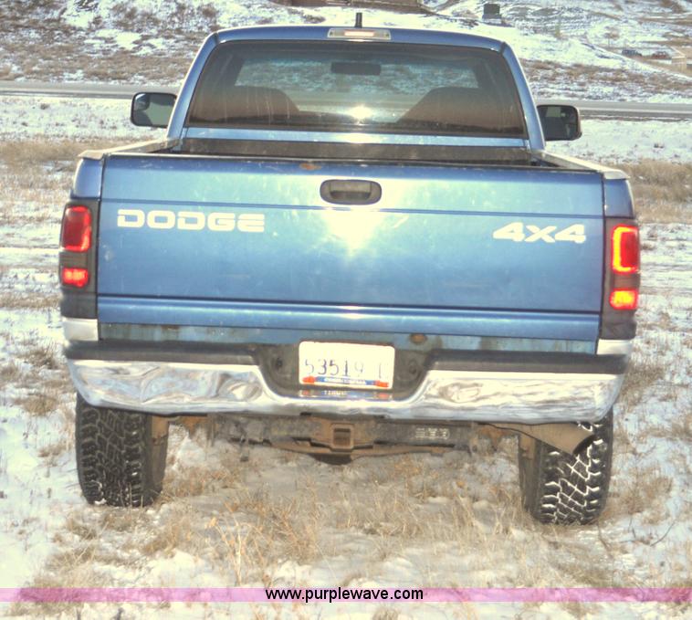 image for item G6401 2002 Dodge Ram 2500 Ext. Cab pickup truck