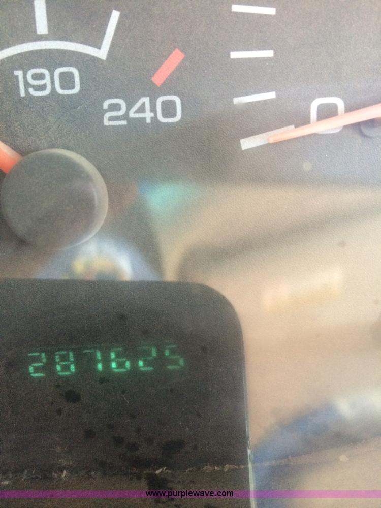 image for item G6401 2002 Dodge Ram 2500 Ext. Cab pickup truck