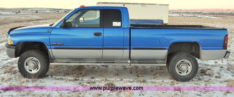 image for item G6402 1999 Dodge Ram 2500 Ext. Cab pickup truck
