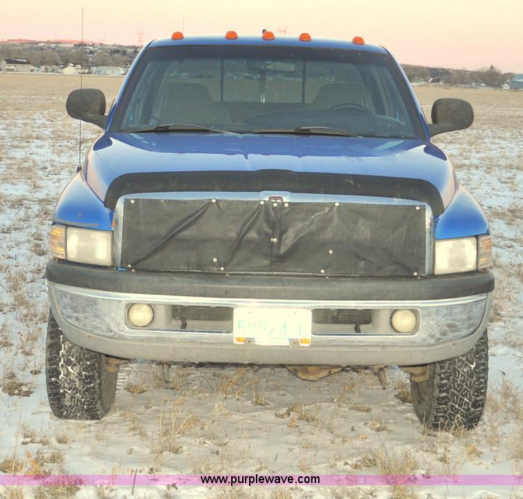 image for item G6402 1999 Dodge Ram 2500 Ext. Cab pickup truck