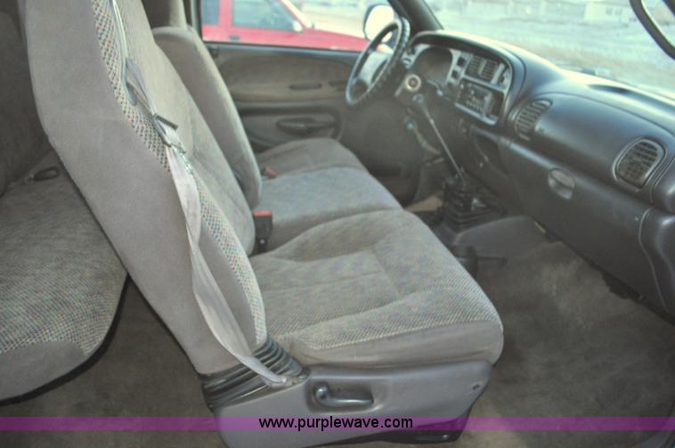 image for item G6402 1999 Dodge Ram 2500 Ext. Cab pickup truck