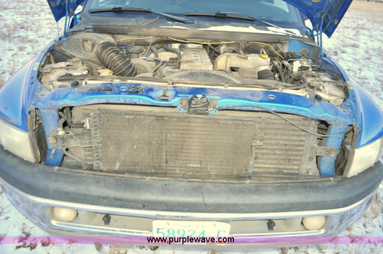 image for item G6402 1999 Dodge Ram 2500 Ext. Cab pickup truck