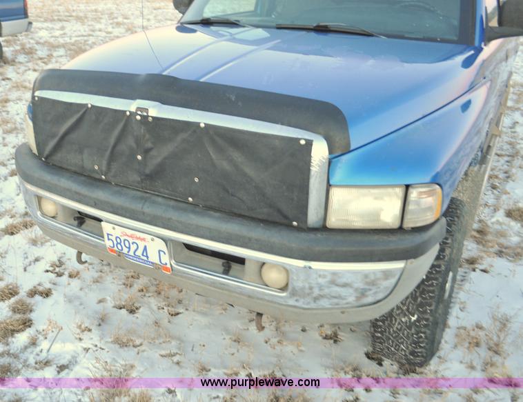 image for item G6402 1999 Dodge Ram 2500 Ext. Cab pickup truck