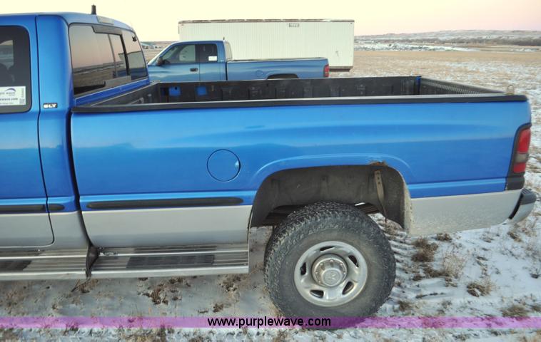 image for item G6402 1999 Dodge Ram 2500 Ext. Cab pickup truck