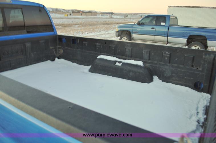 image for item G6402 1999 Dodge Ram 2500 Ext. Cab pickup truck