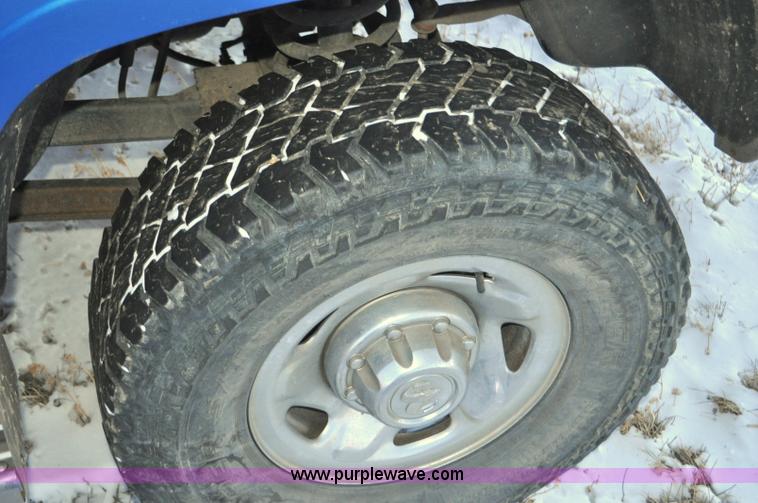 image for item G6402 1999 Dodge Ram 2500 Ext. Cab pickup truck